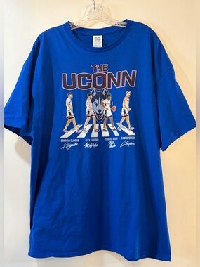 UConn Karaban Newton Clingan and Spencer Basketball T-Shirt Mens Sz 2XL